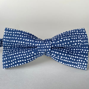 
                  
                    White Dot Bow Tie
                  
                