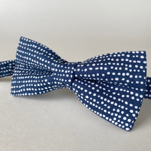 
                  
                    White Dot Bow Tie
                  
                