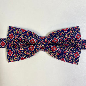 
                  
                    1990's Floral Print Bow Tie
                  
                